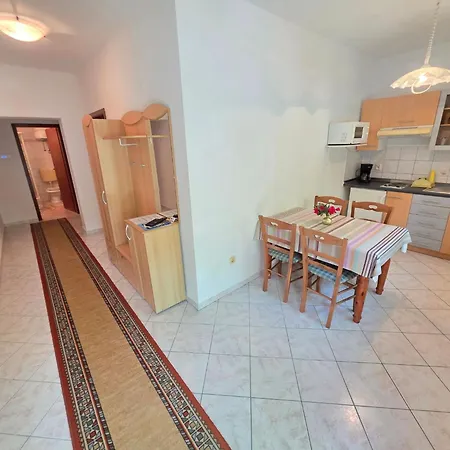 Apartament In Mit Grill- Garten Und Terrasse By Interhome Novi Vinodolski