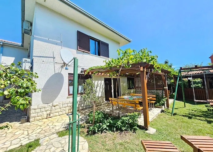 In Mit Grill- Garten Und Terrasse By Interhome 아파트